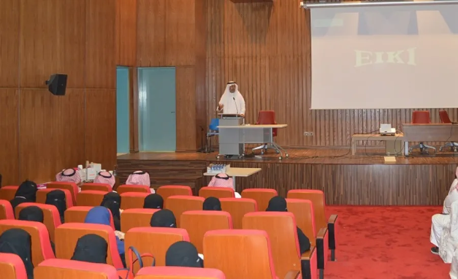The vice-rector's tour of inspection to different colleges  -  وكيل الجامعة للشؤون التعليمية زيارات