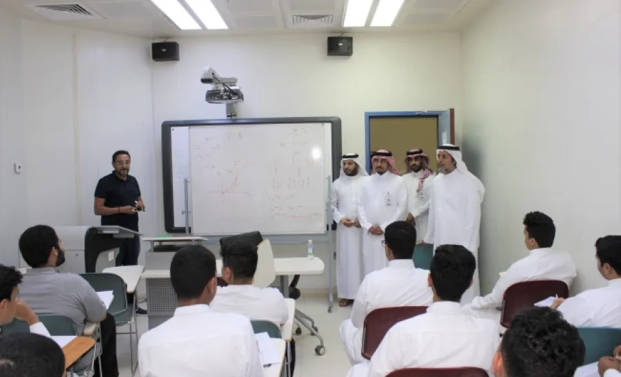 The vice-rector's tour of inspection to different colleges  -  وكيل الجامعة للشؤون التعليمية زيارات