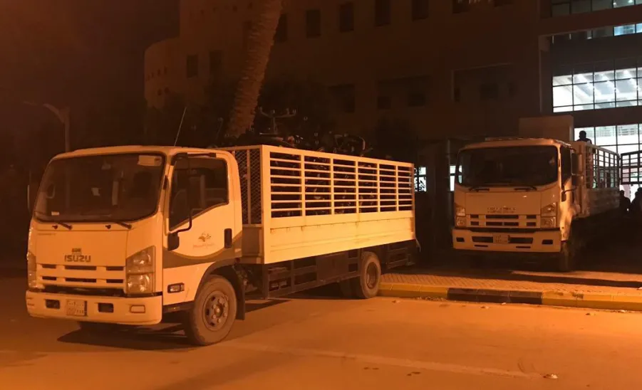 إدارة الحركة تواصل جهودها في الفترة المسائية لخدمة قطاعات الجامعة  - ؤ