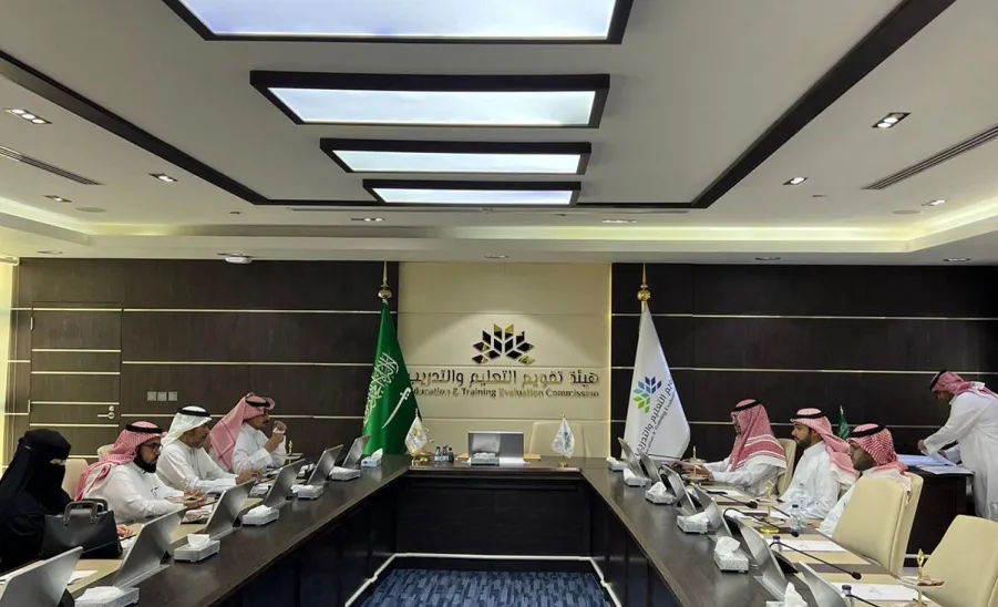 الحركة تستكمل خدمات نقل منسوبي الجامعة لزيارة المركز الوطني للتقويم والاعتماد الأكاديمي "اعتماد" - و