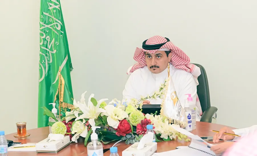 MU RECTOR WELCOMES THE VICE-PRESIDENT OF BAE SYSTEMS - جامعة المجمعة