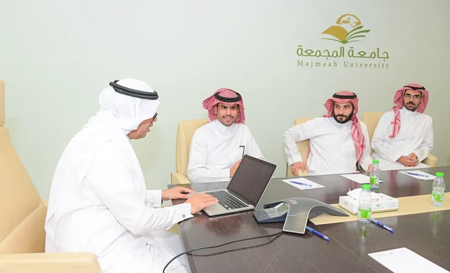 MU VICE-RECTOR LAUNCHES THE UNIVERSITY WEBSITE FOR STROKE CONFERENCE  - جامعة المجمعة 