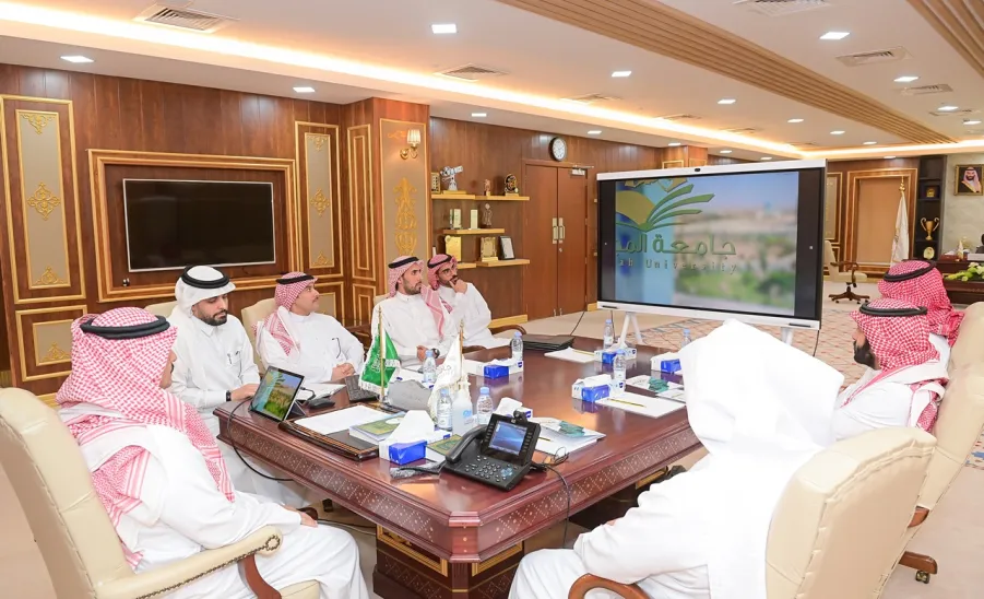 MU'S COMPLAINT MANAGEMENT SYSTEM LAUNCHED BY THE RECTOR  - جامعة المجمعة 