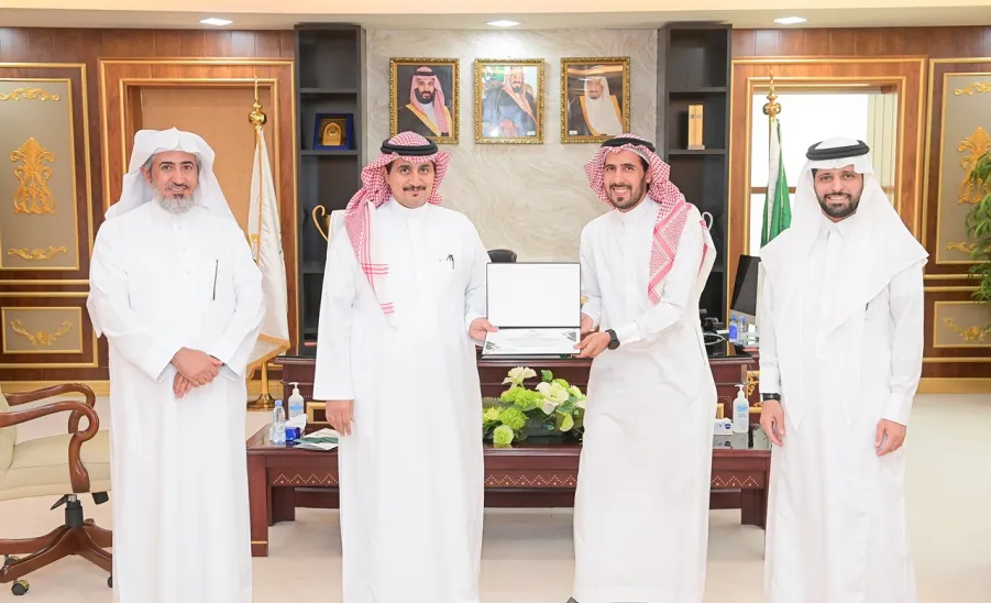 MU'S COMPLAINT MANAGEMENT SYSTEM LAUNCHED BY THE RECTOR  - جامعة المجمعة 