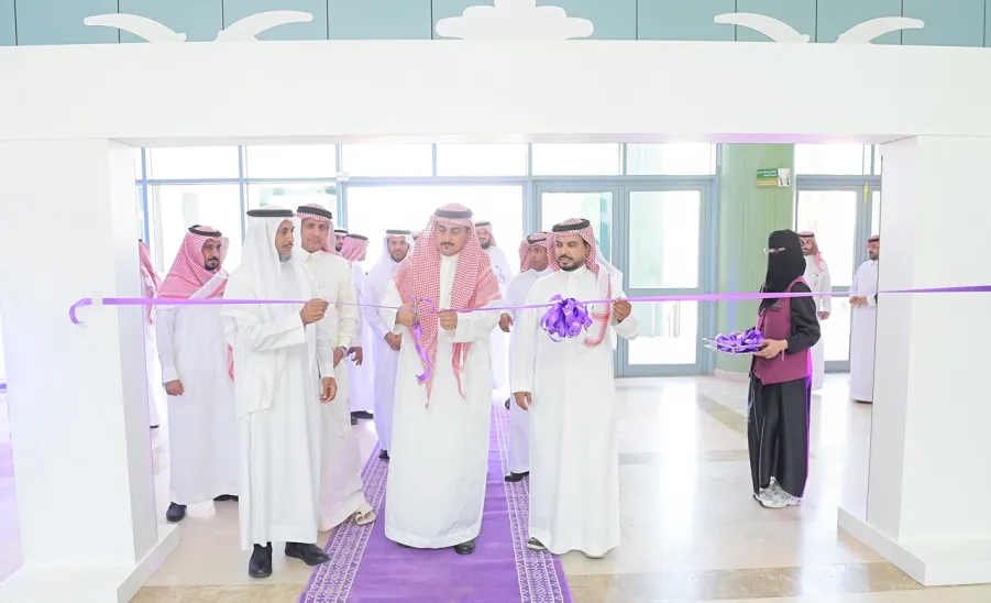 ANNUAL MEETING FOR FRESHMEN HELD BY MU  - جامعة المجمعة 