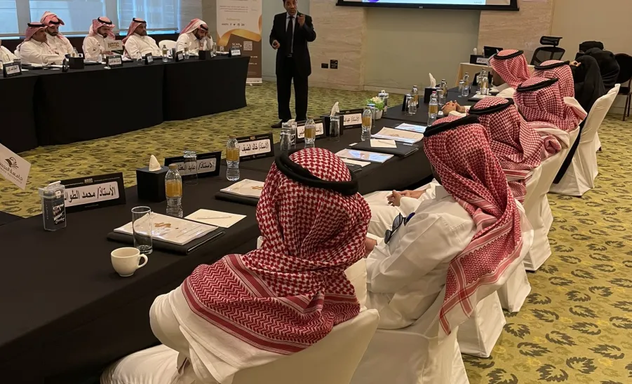 عمادة الموار البشرية تقيم ورشة عمل بعنوان : برنامج التحليل الاحصائي للبيانات المالية spss - صورة