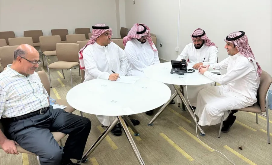 وحدة شؤون الهيئة التعليمية تعقد اجتماعها الدوري الأول للعام الجامعي 1445 هـ  - 1