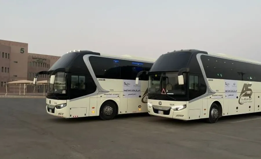  نقل طلاب كلية العلوم بالزلفي للمرصد الفلكي بالجامعة  - ئ