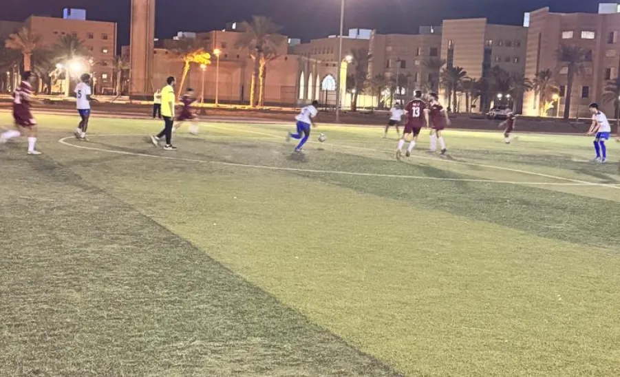  انطلاق بطولة كليات الجامعة لكرة القدم على كأس سعادة رئيس الجامعة - 7