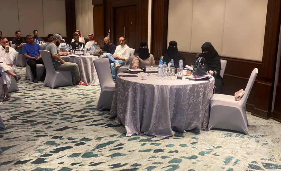 عمادة الموارد البشرية تقيم ورشة عمل بعنوان  (أساسيات حوكمة المعلومات)والمقامة في "القاهرة" - صورة