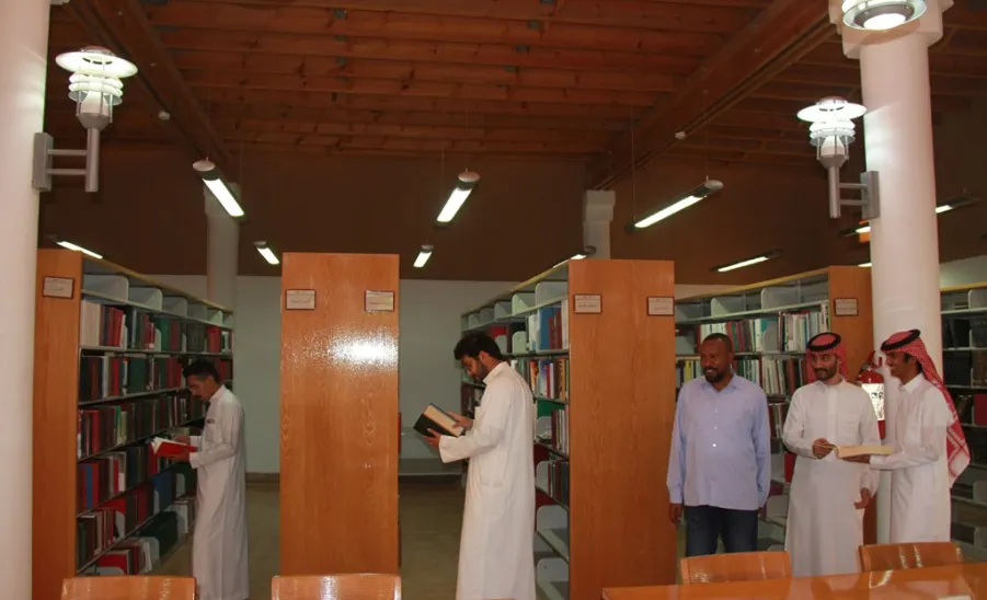 The college's students visit Dar Al-Rahmaniya Library -  كلية الغاط