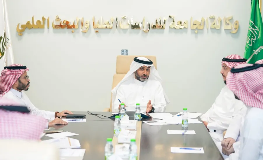 DR. AL-SHEHRI CHAIRS SCIENTIFIC COMMITTEE'S MEETING OF STROKE CONFERENCE -  اللجنة العلمية 3