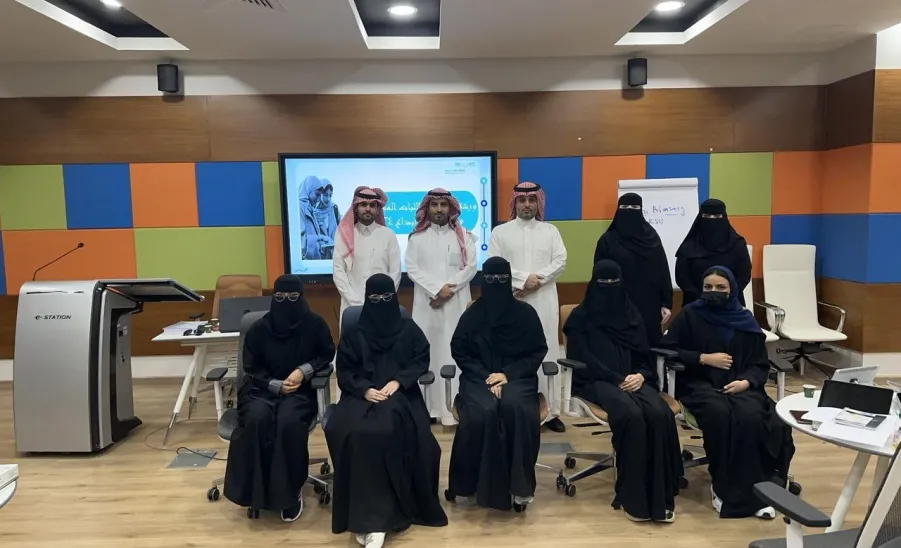 A workshop for talented female students in the Education Department in Majmaah to participate in the National Innovation Olympiad 2024  -  صورة