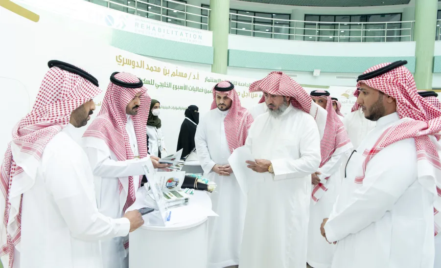 MU's Vice-Rector for Development and Investment launches the exhibition (For Your Health) -  سعادة وكيل الجامعة للتنمية والإستثمار يفتتح فعاليات معرض من (أجل صحتك)