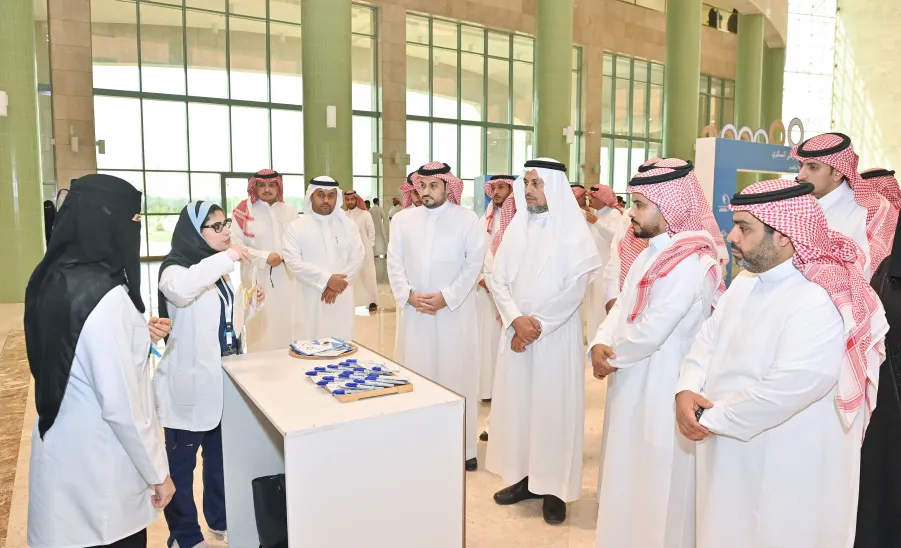 MU HOLDS AN EXHIBITION ON THE WORLD DIABETES DAY -  جامعة المجمعة 