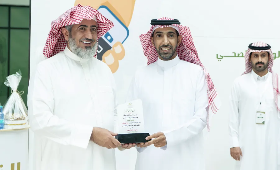 MU's Vice-Rector for Development and Investment launches the exhibition (For Your Health) -  سعادة وكيل الجامعة للتنمية والإستثمار يفتتح فعاليات معرض من (أجل صحتك)