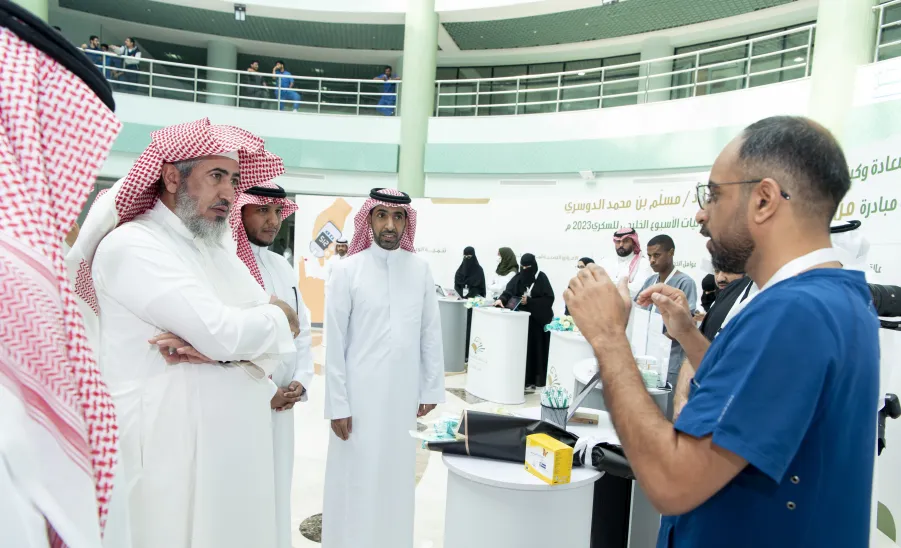 MU's Vice-Rector for Development and Investment launches the exhibition (For Your Health) -  سعادة وكيل الجامعة للتنمية والإستثمار يفتتح فعاليات معرض من (أجل صحتك)