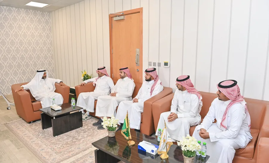 The Media Center's director congratulates Prof. Al- Shehri for being assigned as a vice-rector for graduate studies and scientific research  -  66