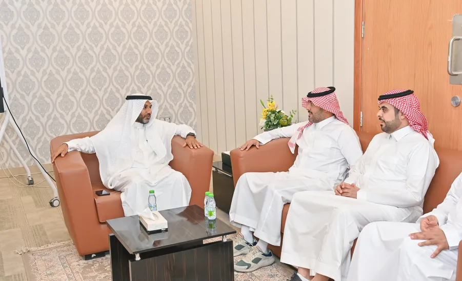 The Media Center's director congratulates Prof. Al- Shehri for being assigned as a vice-rector for graduate studies and scientific research  -  77