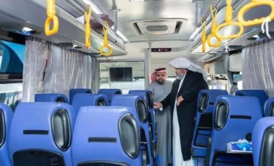 وكيل الجامعة للتنمية والإستثمار يتفقد جاهزية خطوط النقل خلال فترة الإختبارات النهائية للفصل الأول - 5