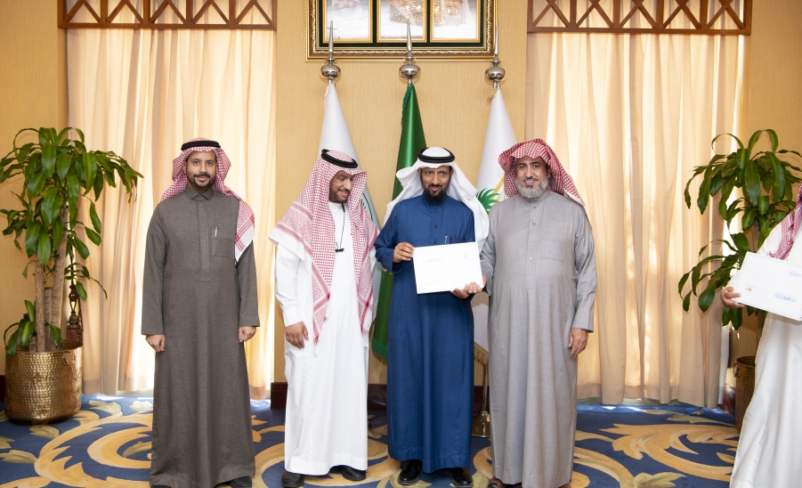 وكيل الجامعة للتنمية والاستثمار يختتم البرامج التدريبية المقدمة لمنسوبي وزارة الداخلية