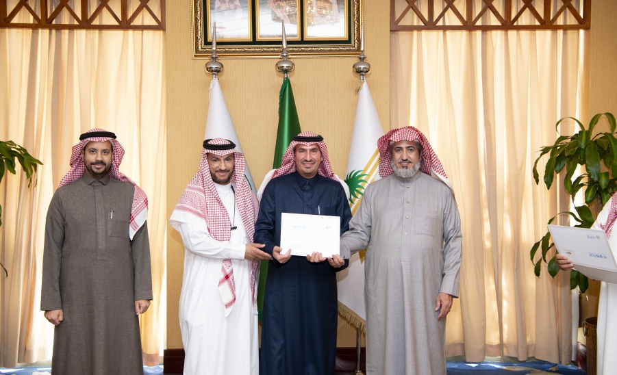 وكيل الجامعة للتنمية والاستثمار يختتم البرامج التدريبية المقدمة لمنسوبي وزارة الداخلية