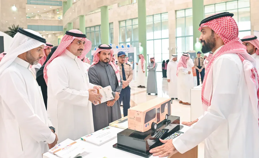 الجامعة تحتفي باليوم العالمي للإعاقة 2023  -  جامعة المجمعة 