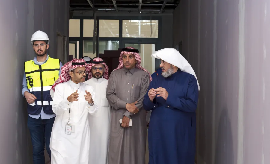 A TOUR OF INSPECTION BY MU'S VICE-RECTOR TO HEALTH PROJECTS
 -  وكيل الجامعة للتنمية والاستثمار يتفقد المشاريع الصحية بالمجمعة