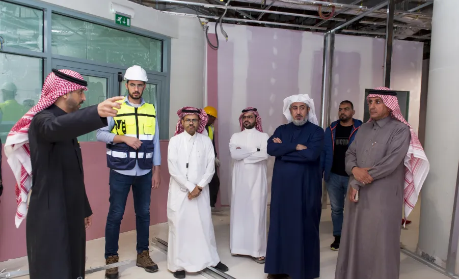 A TOUR OF INSPECTION BY MU'S VICE-RECTOR TO HEALTH PROJECTS
 -  وكيل الجامعة للتنمية والاستثمار يتفقد المشاريع الصحية بالمجمعة