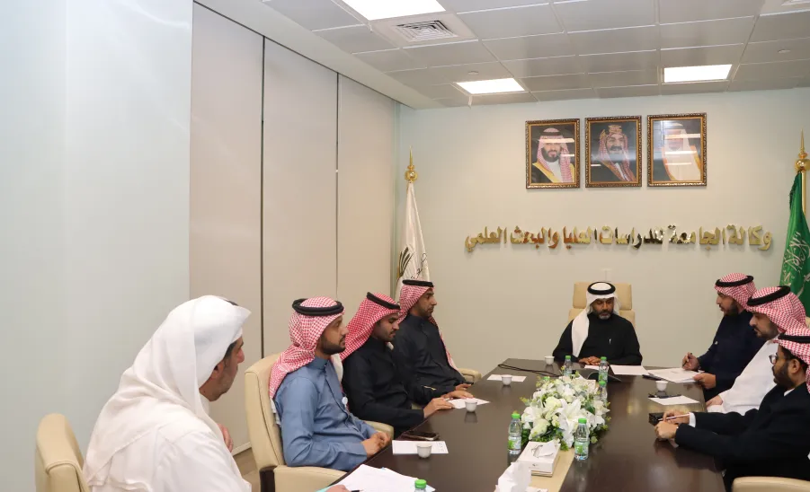 وكيل الجامعة للدراسات العليا والبحث العلمي يترأس الاجتماع الثاني والعشرين للجنة العلمية لمؤتمر السكتة الدماغية - #