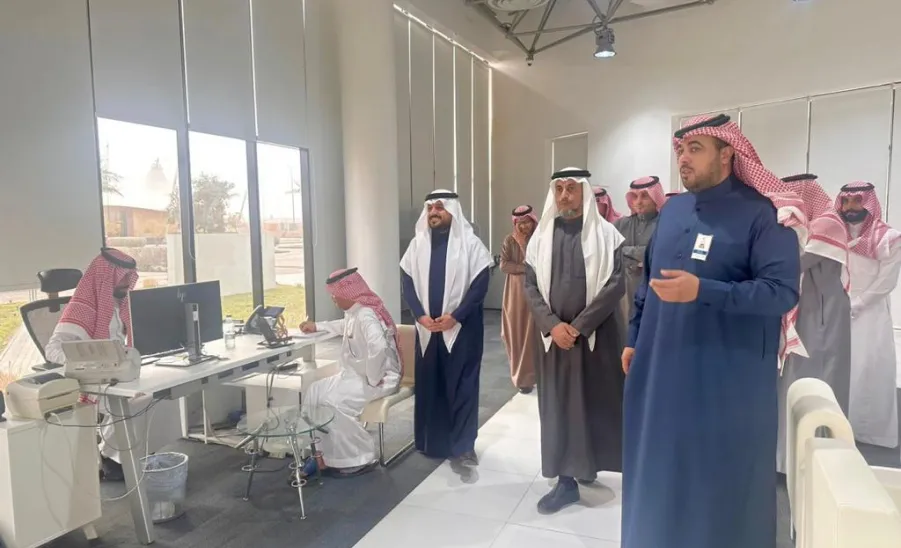 وكيل الجامعة للشؤون التعليمية يدشن أعمال المكتب التنسيقي للكلية التطبيقية بمدينة سدير للصناعة والأعمال -  fig13
