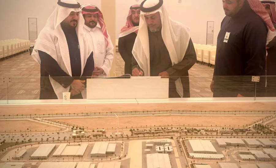 وكيل الجامعة للشؤون التعليمية يدشن أعمال المكتب التنسيقي للكلية التطبيقية بمدينة سدير للصناعة والأعمال -  fig9