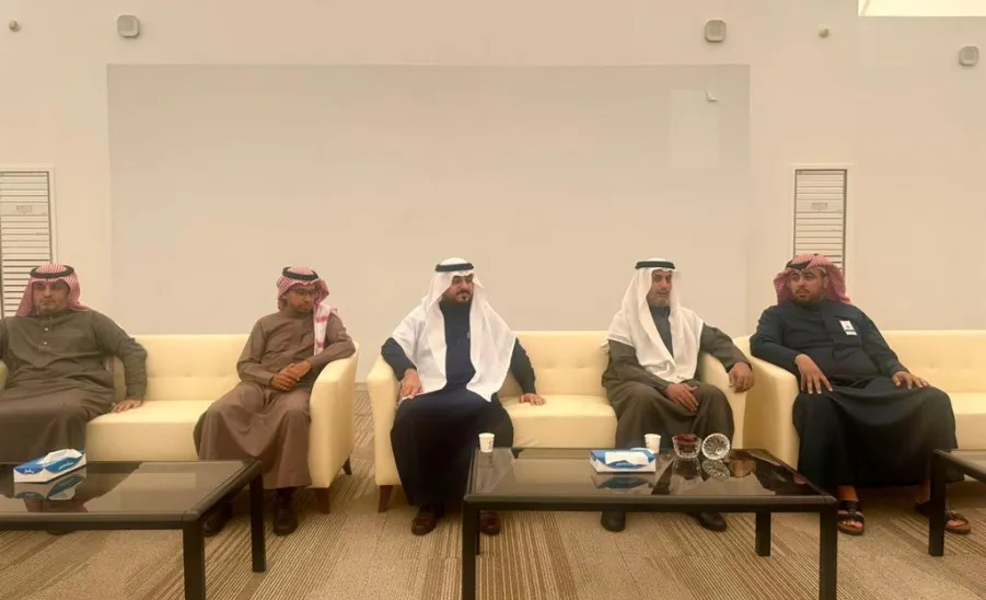 وكيل الجامعة للشؤون التعليمية يدشن أعمال المكتب التنسيقي للكلية التطبيقية بمدينة سدير للصناعة والأعمال -  fig10