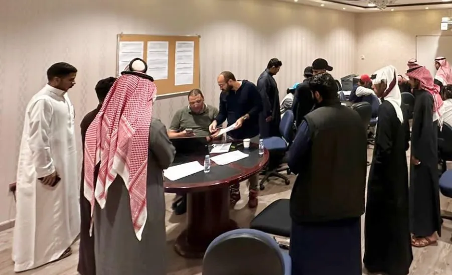 Applied College's CEO on a tour of inspection to the college  -  fig2