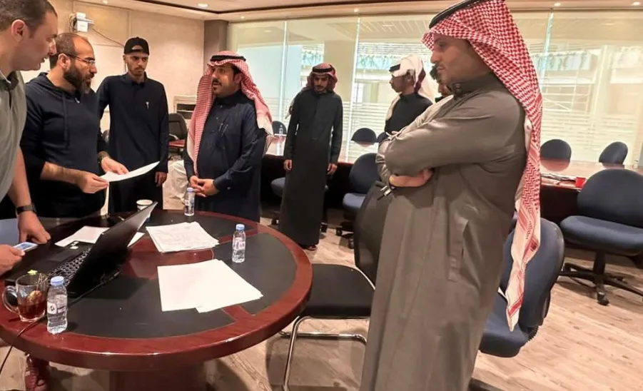 Applied College's CEO on a tour of inspection to the college  -  fig3