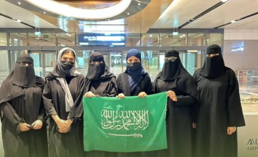 GAS transports participant students in cultural and scientific forum  - zzz