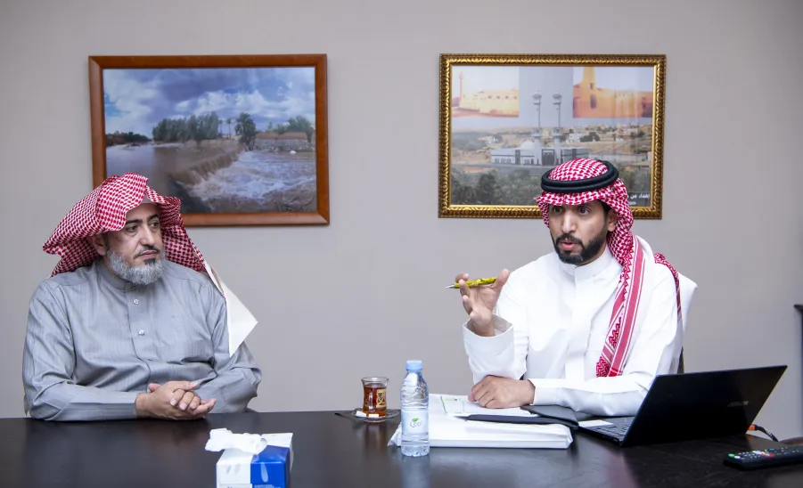 MU VICE-RECTOR ON A VISIT TO IBRAHIM AL-SULTAN CHARITABLE FOUNDATION
 -  وكيل الجامعة للتنمية والاستثمار رئيس مجلس إدارة مركز التأهيل الطبي والاطراف الاصطناعية يزور مؤسسة الشيخ إبراهيم السلطان الخيرية