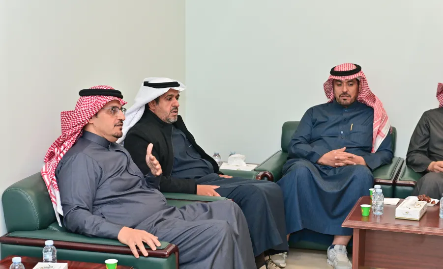 the 4th developmental meeting held for managers  -  2