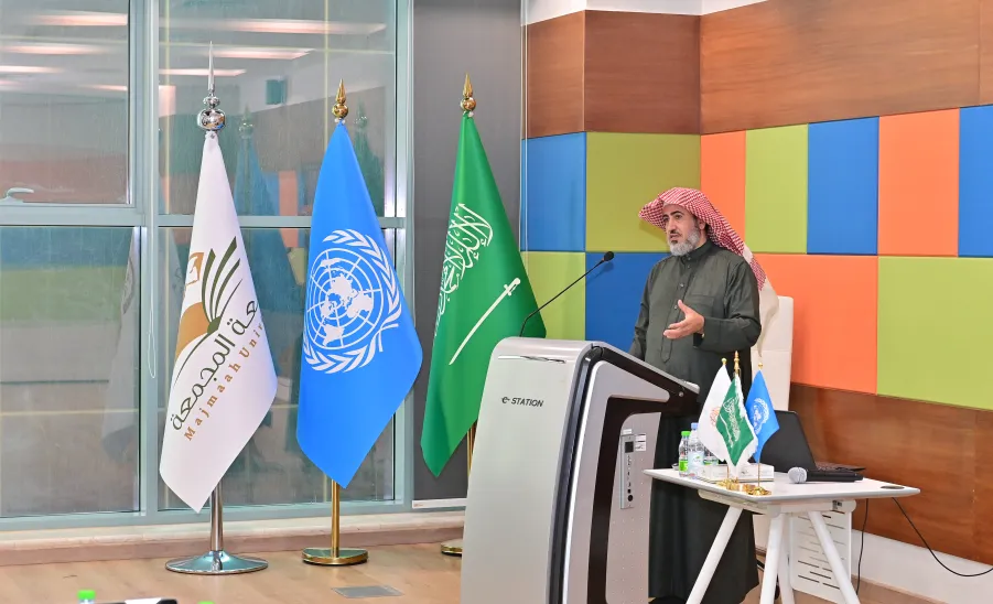 وكيل الجامعة للتنمية والاستثمار يفتتح اللقاء السادس لمركز سيفال - سعادة وكيل الجامعة للتنمية والاستثمار يفتتح اللقاء السادس لمركز سيفال: مناقشة تفعيل توصيات المؤتمر الدولي: الجامعات وأهداف التنمية المستدامة 2030 " المستهدفات والممارسات"