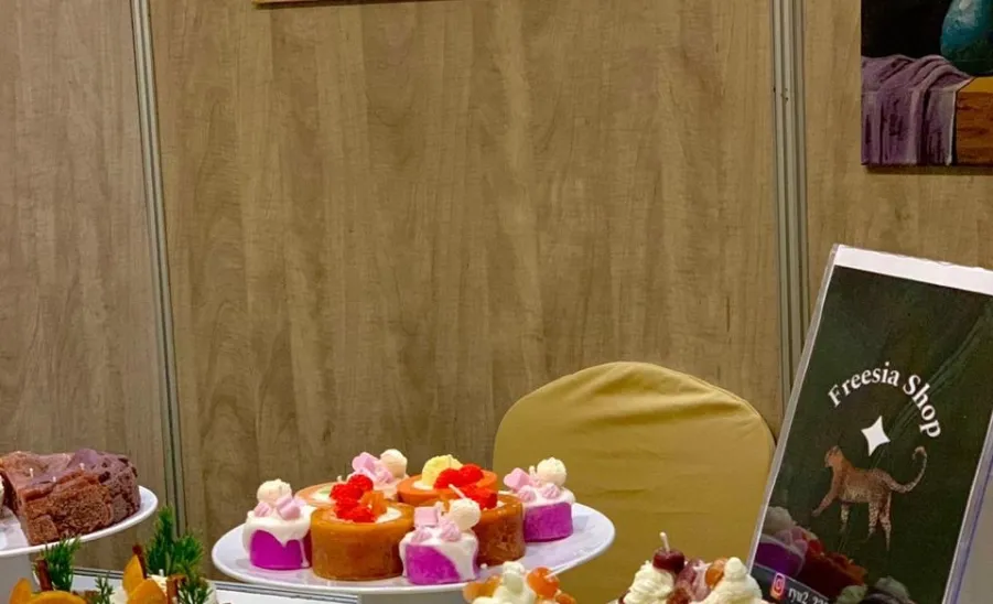 MU's student Al-Hanouf Al-Mutairi participates in an exhibition at King Abdul Aziz University  - fig1