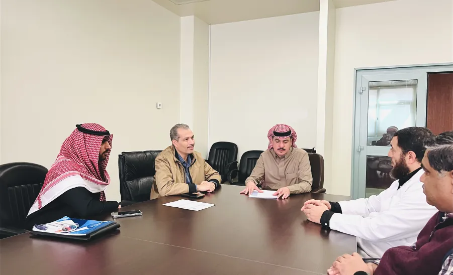 وحدة شؤون الخريجين تعقد اجتماعها الدوري - 1