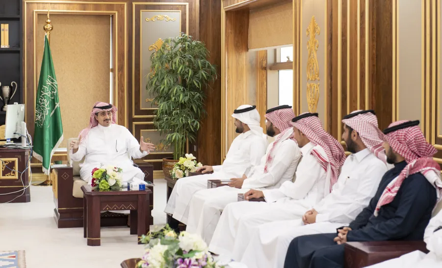 MU RECTOR WELCOMES THE TEAM OF THE UNIVERSITY GREEN INITIATIVE - جامعة المجمعة