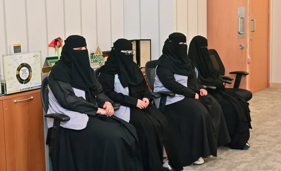 وكيل الجامعة للشؤون التعليمية يدشن معسكر محترفون لتهيئة طلبة الكلية التطبيقية لسوق العمل - fig5