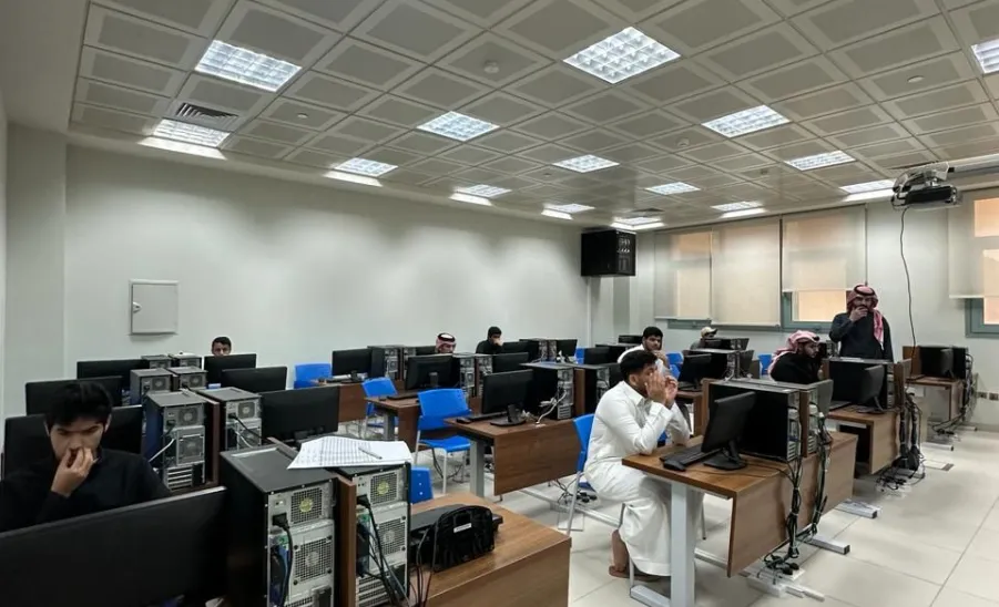 The Deanship of Information Technology and E-Learning is preparing for conducting exams  -  الاختبارات الفصلية2
