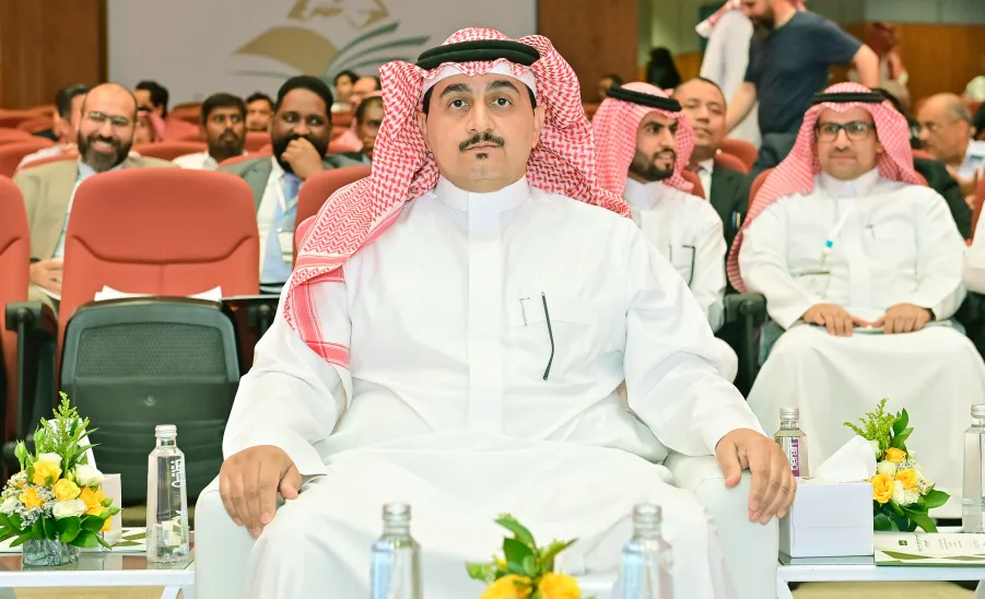 رئيس الجامعة يرعى حفل الملتقى البحثي السنوي - جامعة المجمعة 