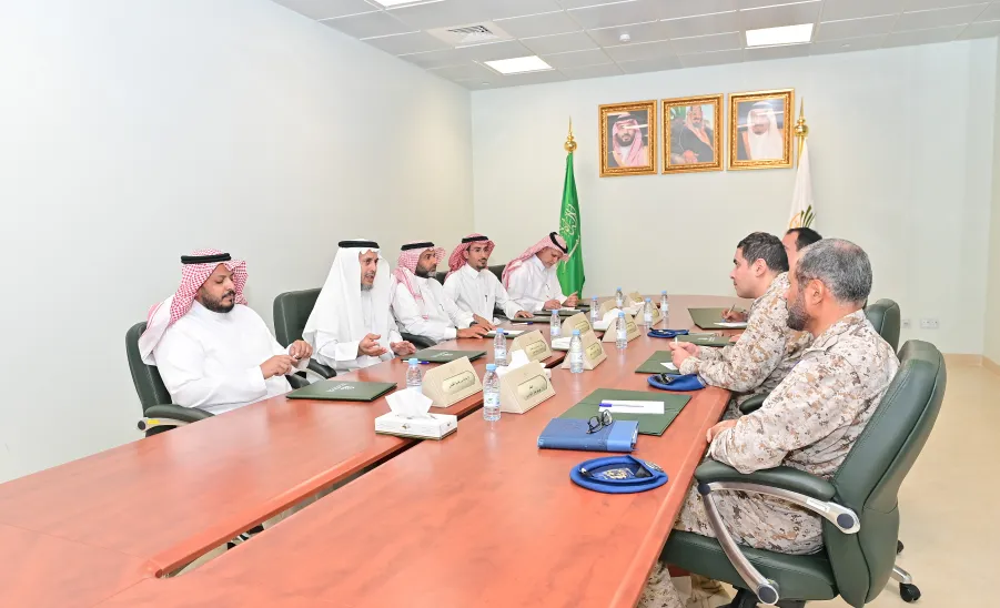 MU RECTOR WELCOMES A DELEGATION OF KING FAISAL AIR COLLEGE - جامعة المجمعة 