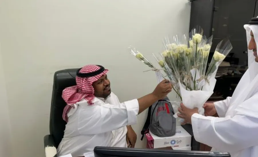 الإدارة العامة للخدمات تكرم منسوبيها مع نهاية العام الجامعي لجهودهم المميزة  - 0