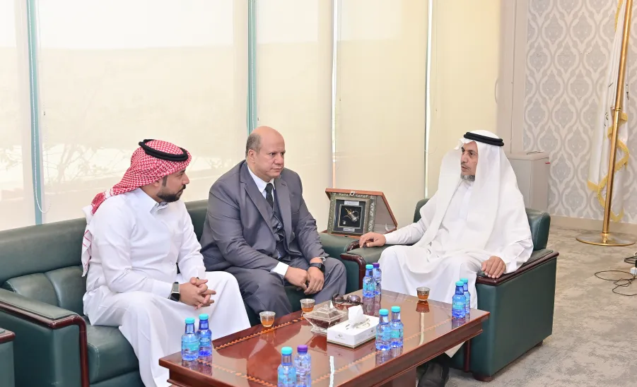 Applied College signs MoU with Numo Training Company  -  جامعة المجمعة