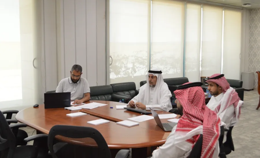The Curricula and Study Plans Committee discusses health colleges' study plans  -  اجتماع لجنة الخطط 13