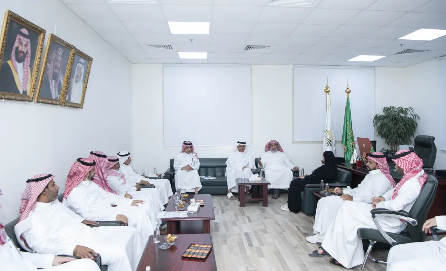MU VICE-RECTOR ON INSPECTION TOUR TO COLLEGE OF NURSING  -  وكيل الجامعة للتنمية والاستثمار يتفقد مقر كلية التمريض بحوطة سدير